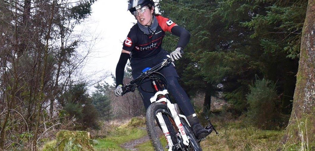 Frontal shot of Alex on the Giant XTC Advanced 1 29er